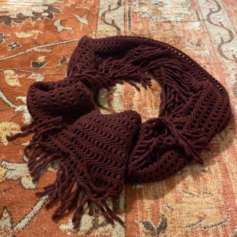 Knit Infinity Fringe Scarf